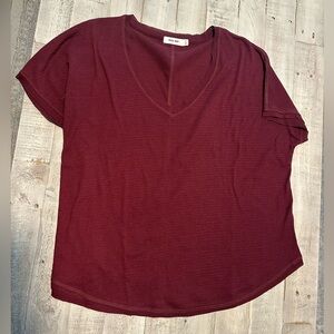 Mod Ref Burgundy V-Neck Short Sleeve Top